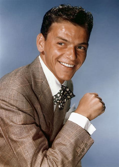 Frank sinatra — white christmas 03:23. Frank Sinatra 'would NEVER have sung at Trump inauguration ...