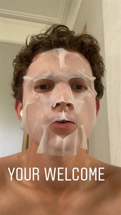 In addition, it's available in 1080×1920 pixels (300dpi) screen resolution. Face mask Tom😂🤷🏼‍♀️ | Tom holland, Tom holland spiderman ...
