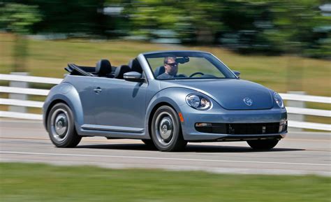2016 Volkswagen Beetle Convertible 1.8T Denim Edition Test ...