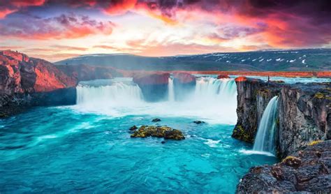 10 Of The Most Beautiful Waterfalls In Iceland