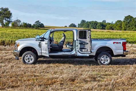 How To Pick The Right Pickup Truck Cab Carfax Blog
