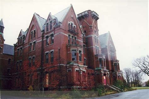 Danvers State Hospital Old Abandoned Buildings Abandoned Asylums Abandoned Places Old