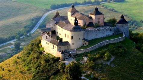 Krásna Hôrka Slovakia Built On A Hilltop Overlooking A Trade Route In