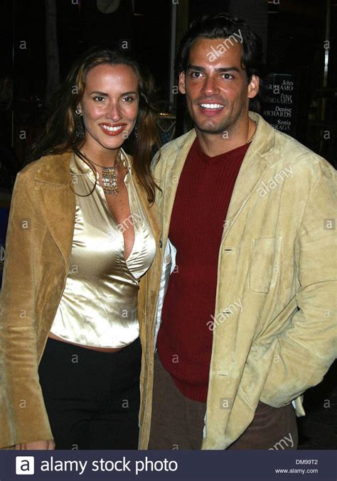 Dec 3 2002 Usa Cristan De La Fuente And Wife Angelica Castro