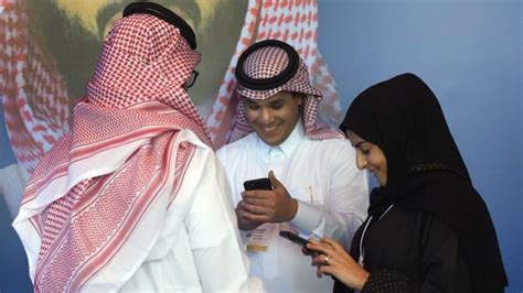 Arab Saudi Kembangkan Aplikasi Pemantau Masjid Dan Penilaian Khotbah