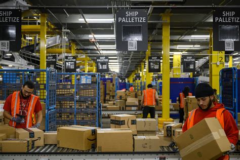 The biggest Amazon warehouse in New England is now open in Windsor, CT