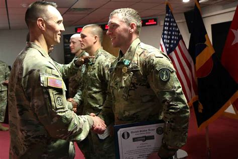 Expert Soldier Badge Testing Will End Army's Culture of 'Mediocrity,' Sergeant Major Says ...