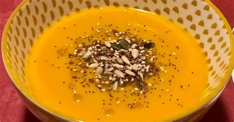 Puré de zanahoria, calabaza, calabacín y patatas con jengibre en polvo