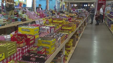 Minnesotas Largest Candy Store Opens