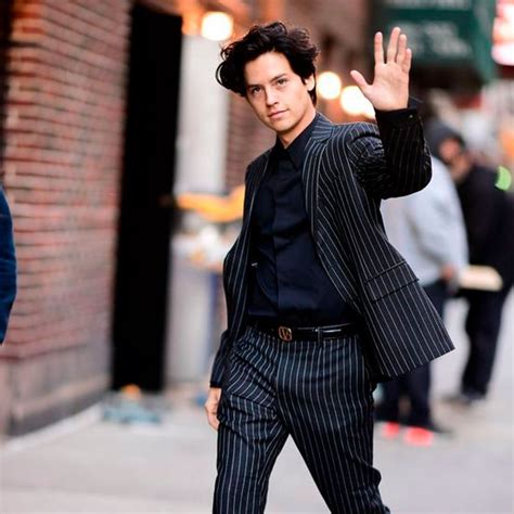 Cole sprouse plays riverdale rapid fire! Cole Sprouse fue arrestado por protestar en Estados Unidos ...