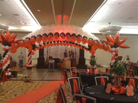 Give them something to dance in! Balloon Dance floor canopy | Balloon dance, Balloon art ...