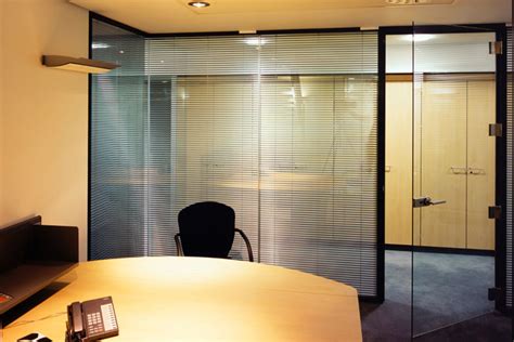 Frameless Glass Partitions And Walls Avanti Systems Usa
