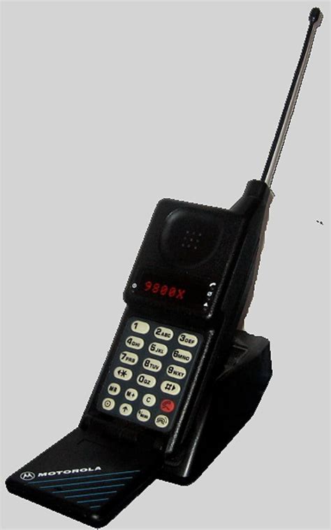 Unocero Startac El Teléfono Que En Los 90 Revolucionó La Industria
