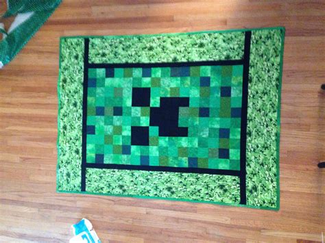 Heres The Quilt I Made My Son Minecraft Creeper Quilt Now He Wants