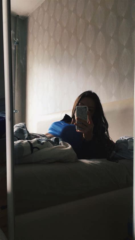 Pin By Mizukinai On Photography Selfie Ideas Instagram Mirror