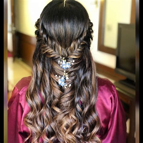 Pin By Srishti Kundra On Messy Bun Hair Styles Indian Wedding