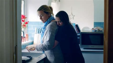 watch kate winslet and daughter mia threapleton in i am ruth trailer good morning america