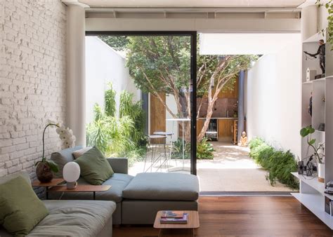 12 Skinny Houses That Make The Most Of Every Inch Interior Garden Home