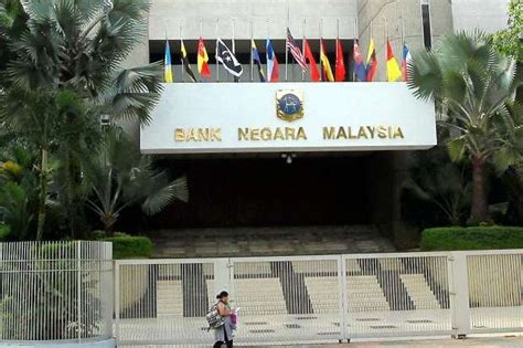 Bank negara had previously maintained branches in each of the state capitals. Bank Negara maintains OPR at 3%