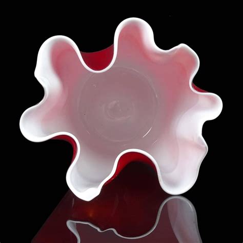 Fratelli Toso Murano Red White Italian Art Glass Fazzoletto Flower Vase