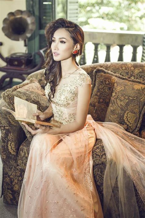 Https://favs.pics/wedding/modern Vietnamese Wedding Dress