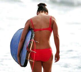 Lisa Gormley Jug Glide Bathing Suit Malfunction At The Beach Zb Porn