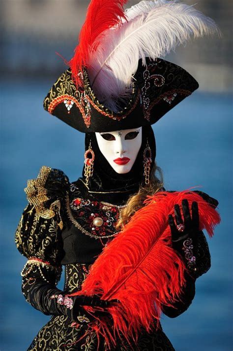 Zdjęcie Carnival of venice Carnival costumes Venice carnival costumes