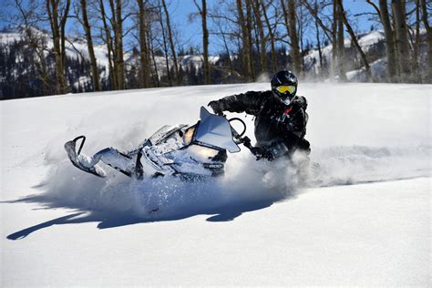 Best Time For Snowmobiling In Utah 2024 Best Season Roveme
