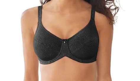 24 Ideas For How To Make Your Boobs Look Smaller Thebetterfit