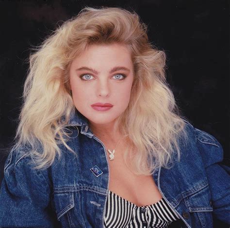 Sexy Erika Eleniak Boobs Pictures Will Make You Want To Play With Them The Viraler