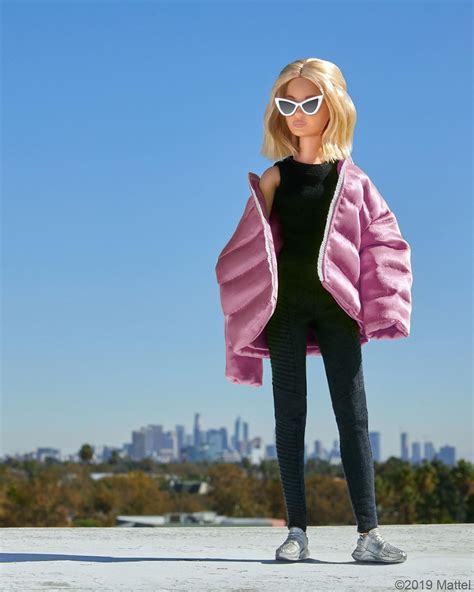 Mi Piace 35 2 Mila Commenti 183 Barbie® Barbiestyle Su