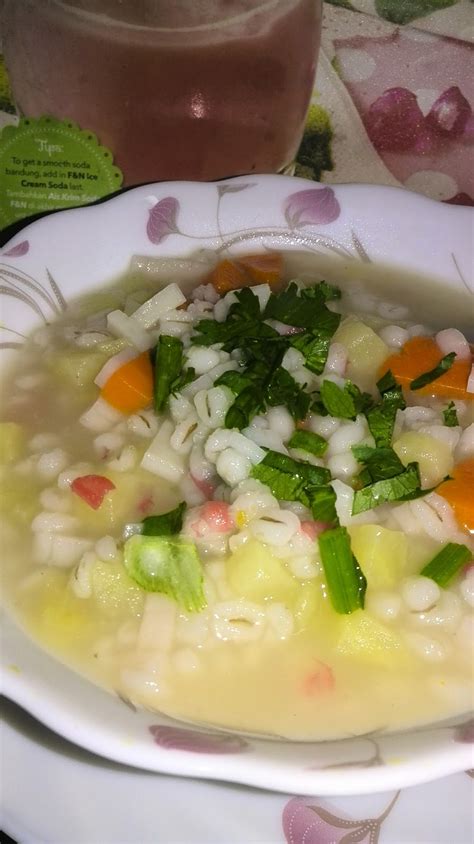 Mek ya tengok sebab kawan mek ya ada nurse dekat saudi kan ha dia video call dengan mek yah dia buat vc dengan mek ni. namakucella: BUBUR BARLI UNTUK ORANG SAKIT