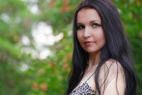Ukrainian Single Lyudmila Green Eyes 40 Years Old Id17590