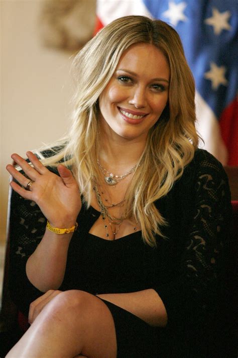 Hilary Duff Expecting A Baby Boy Photos Of The Glowing