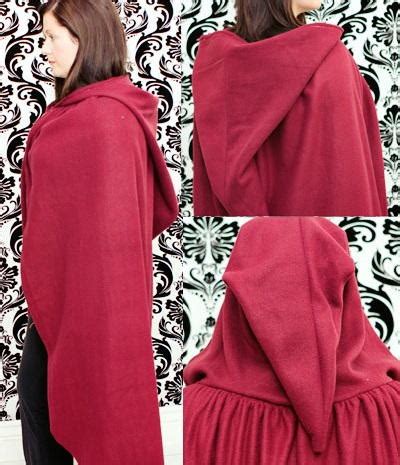 I want to teach you all how i made my 2 year old daughter this red velvet cloak with just one yard of fabric. DIY Little Red Riding Hood Costume | AllFreeSewing.com