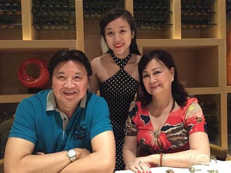 Khéo tay khỏe đẹp đời sống hài hước showbiz. Cận cảnh nhan sắc cháu gái nghệ sỹ Bảo Quốc - vừa tròn 23 ...