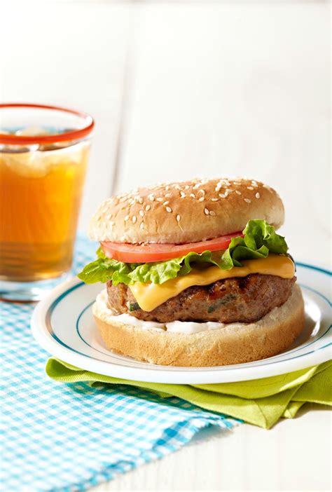 Chipotle Turkey Cheeseburgers Recipe Kraft Recipes Hamburguesas De