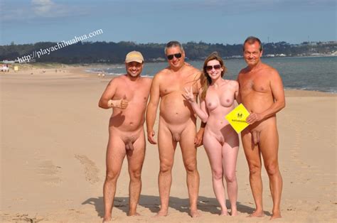 Exib Swing Esposa na praia de nudismo é um perigo