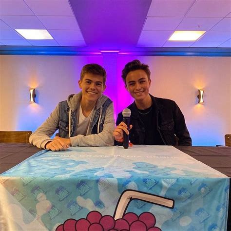 How old is liam silk of realliamsilk? Liam Silk - Bio, Age, Net Worth, Height, Single ...