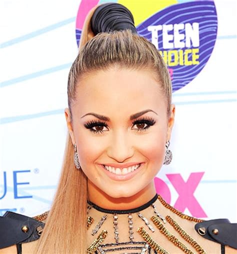 Demi Lovato Named New York Color Face See Her Boldest Beauty Looks
