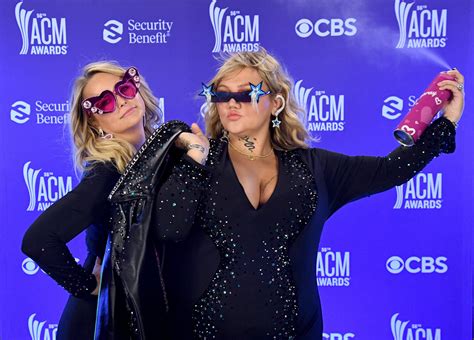 Elle King And Miranda Lambert Release “drunk And I Dont Wanna Go Home