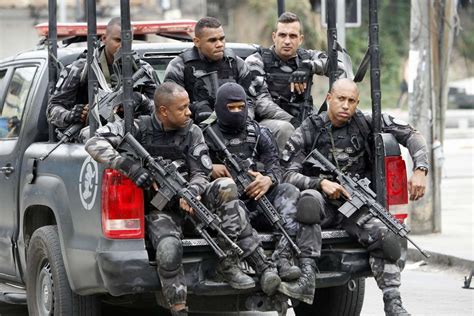 Polícia Militar Faz Operação Na Praça Seca E Moradores Relatam Tiros Rio De Janeiro O Dia