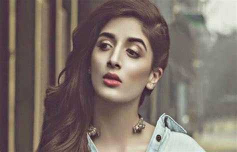 mawra hocane just signed hum tv s latest pre partition period drama such tv