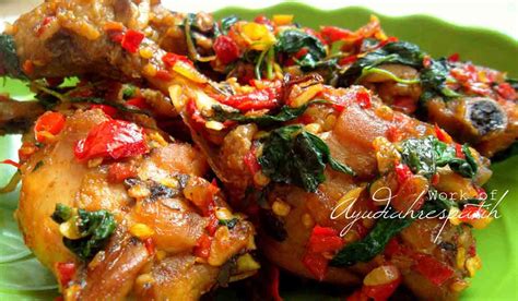 Berikut beberapa kuliner yang berada di wilayah tamiang, aceh diantaranya : Resep Ayam Goreng Cabe Bumbu Kemangi | INIRecipes