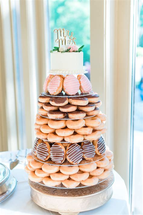 Donut Tower Or Donut Wall For Your Wedding Day Wedding Donuts Wedding Donut Tower Classic