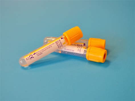 PCR test vs. Antigen test - EMA Care - EMA Care