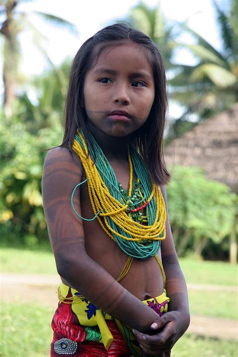Embera Girl Dressed For Dancing Darien Panama Povos Indígenas Indígena Étnicas