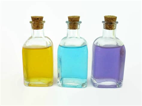 3 Glass Bottles 50ml Capacity Square Glass Vials With Cork