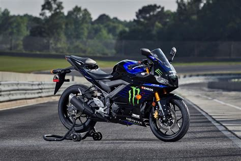 2021 Yamaha Yzf R3 In New Teal And Motogp Livery 2021 Yamaha Yzf R3