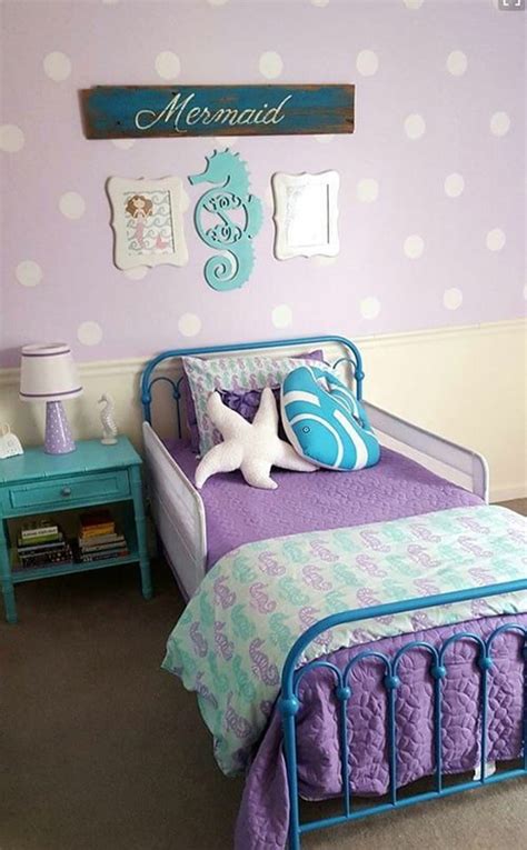 So before you start picking anything out teal and silver are also natural accent colors to use, particularly if you're going for a chic contemporary look. 28 Nifty Purple and Teal Bedroom Ideas | The Sleep Judge